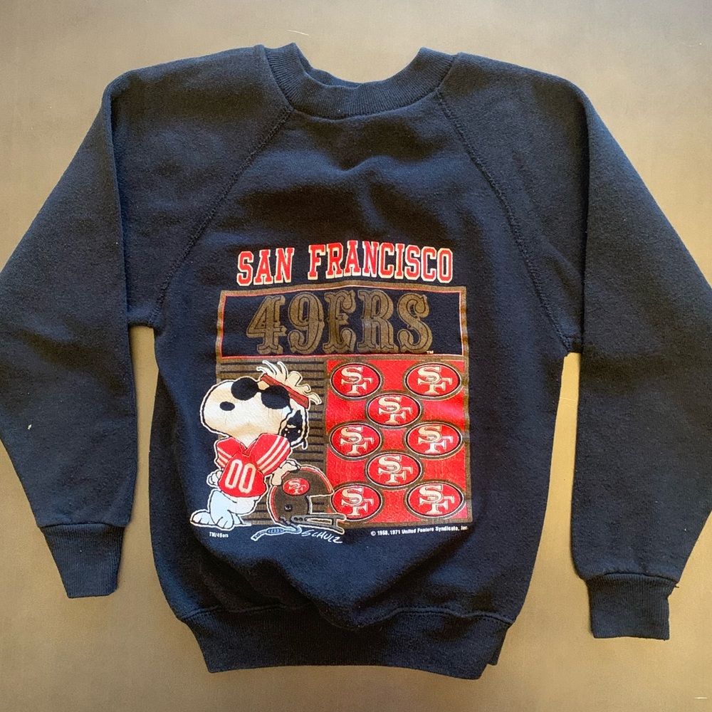 VTG Snoopy San Francisco 49ers (6-8) Sweatshirt